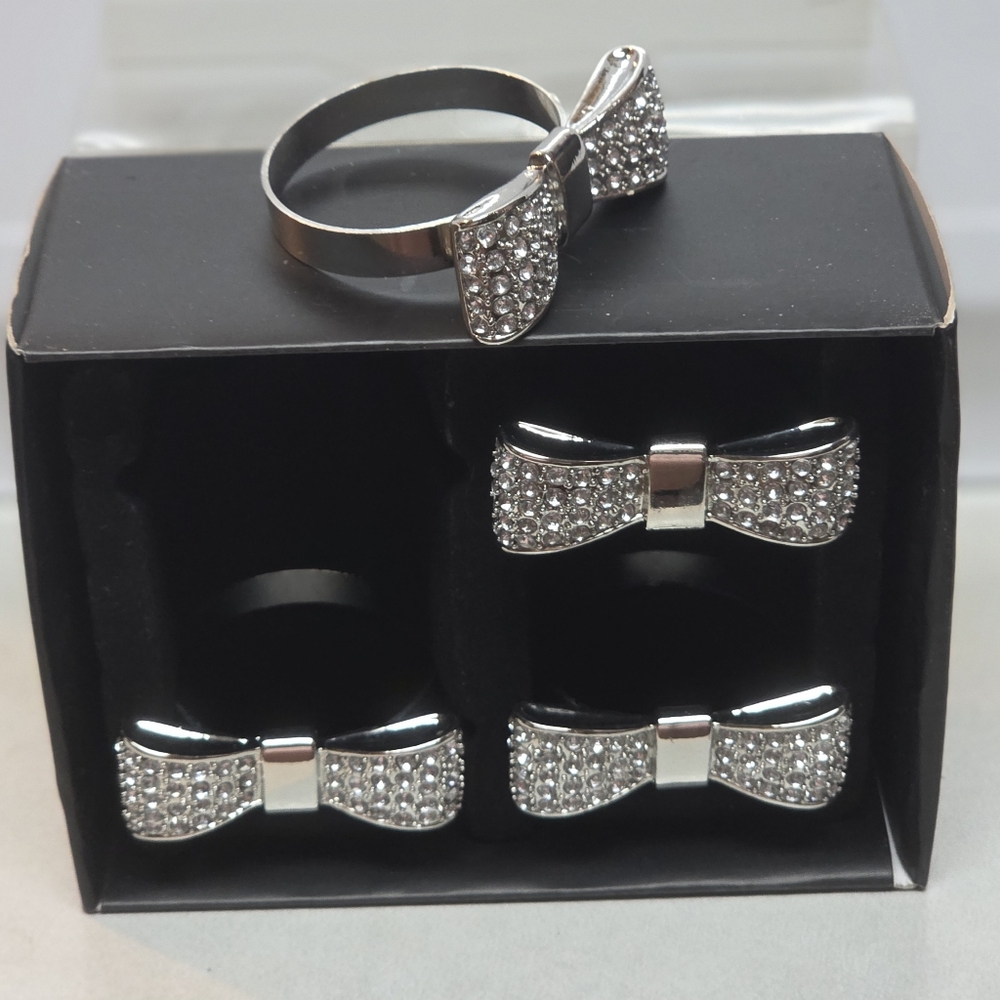 Vintage Set Of 4 Excell Home Fashions Diamond Bow Napkin Rings